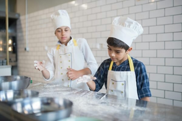 Atelier Parents Enfants pour faire et apprendre les gâteaux cup cakes cake design à nice